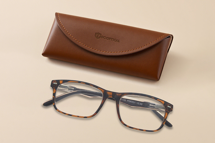 https://www.dc-optical.com/dachuan-optical-drp102216-china-wholesale-unisex-double-colors-reading-glasses-with-spring-hinge-product/